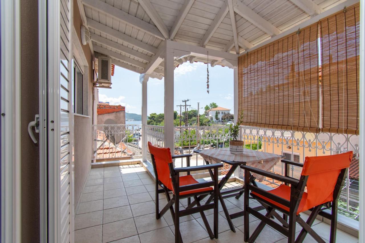 Apartment Cristina Neos Marmaras